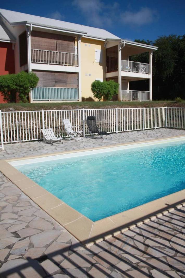 Gîte pour 8 personnes, avec piscine ainsi que jardin et terrasse dans Plage de Petit-Havre - 2