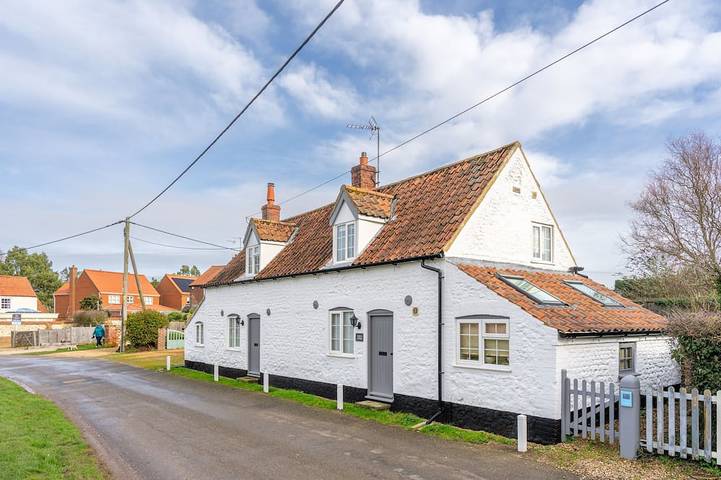 Cottage for 4 people, with garden in Thornham