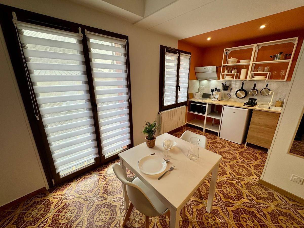 Appartement entier, One-Bedroom Apartment in Louviers, Région de Les Andelys
