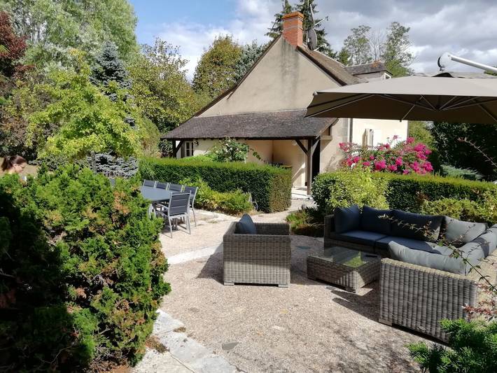 Gîte pour 14 personnes, avec jardin dans Saint-Amand-Montrond - 2