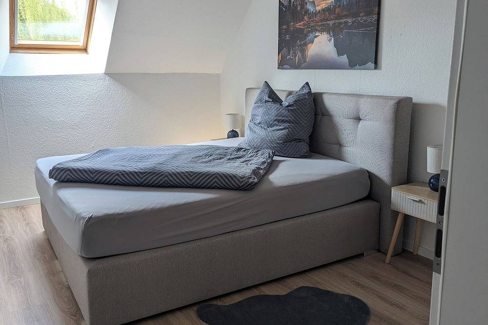Ganze Wohnung, Helle gemütliche Ferienwohnung für 3-4 Personen in Kalletal, Kreis Lippe