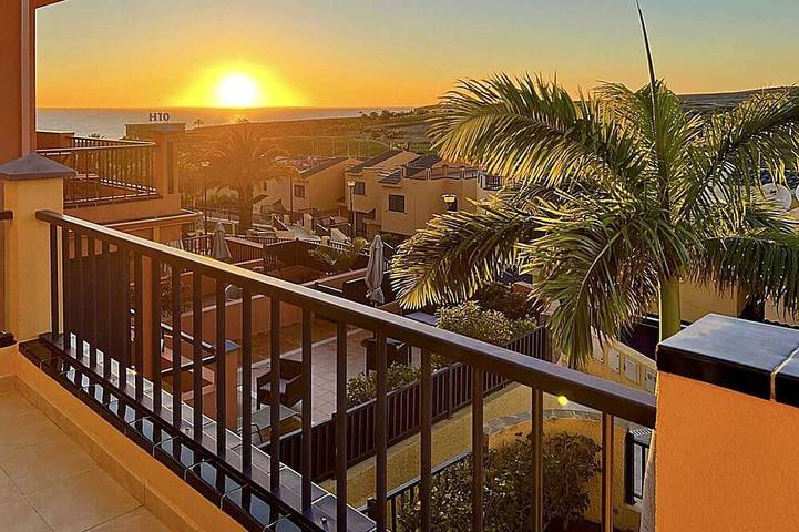 Ferienhaus für 4 Personen, mit Garten und Pool sowie Balkon - 1