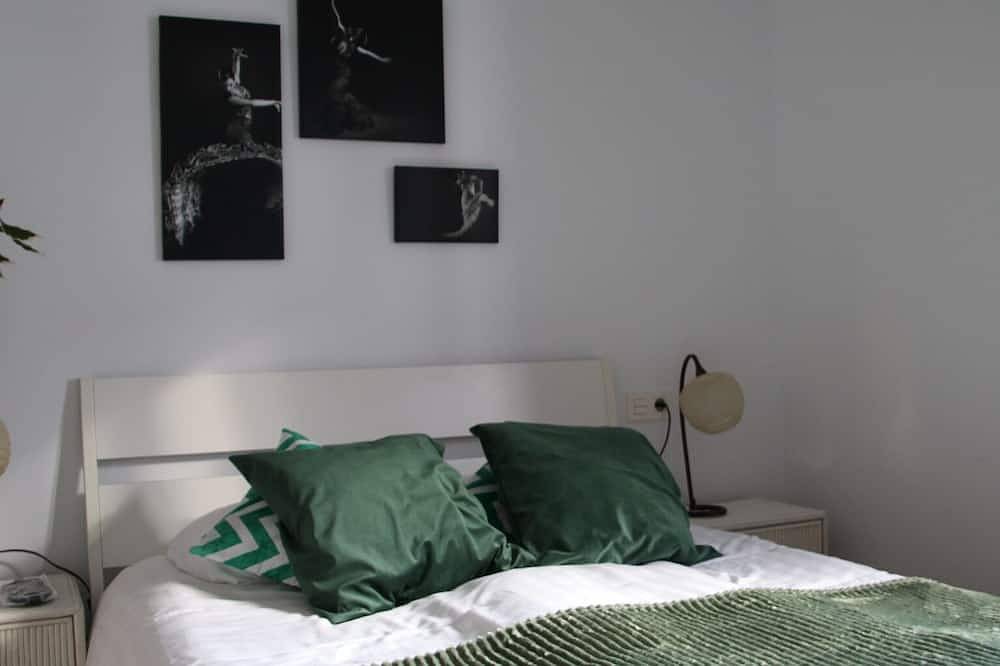 Estupenda casa con la mejor terraza en la azotea y vistas in Ojén, Sierra de las Nieves