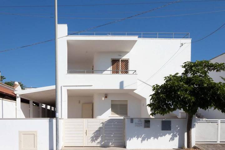 Ferienhaus für 4 Personen, mit Ausblick und Terrasse in Torre San Giovanni - 2