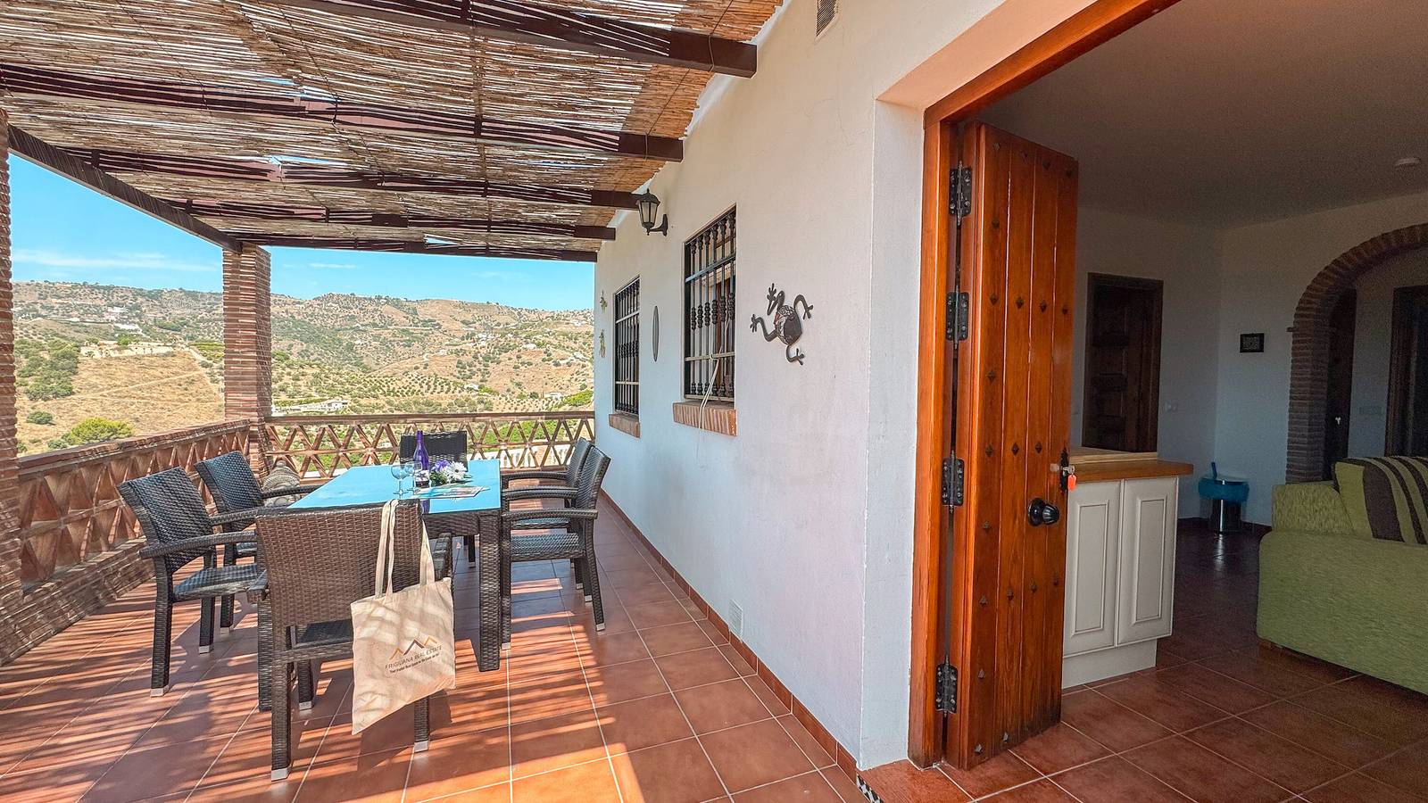 Villa 'Vicario Frigiliana' con vistas al mar, Wi-Fi y aire acondicionado in Frigiliana, Costa del Sol