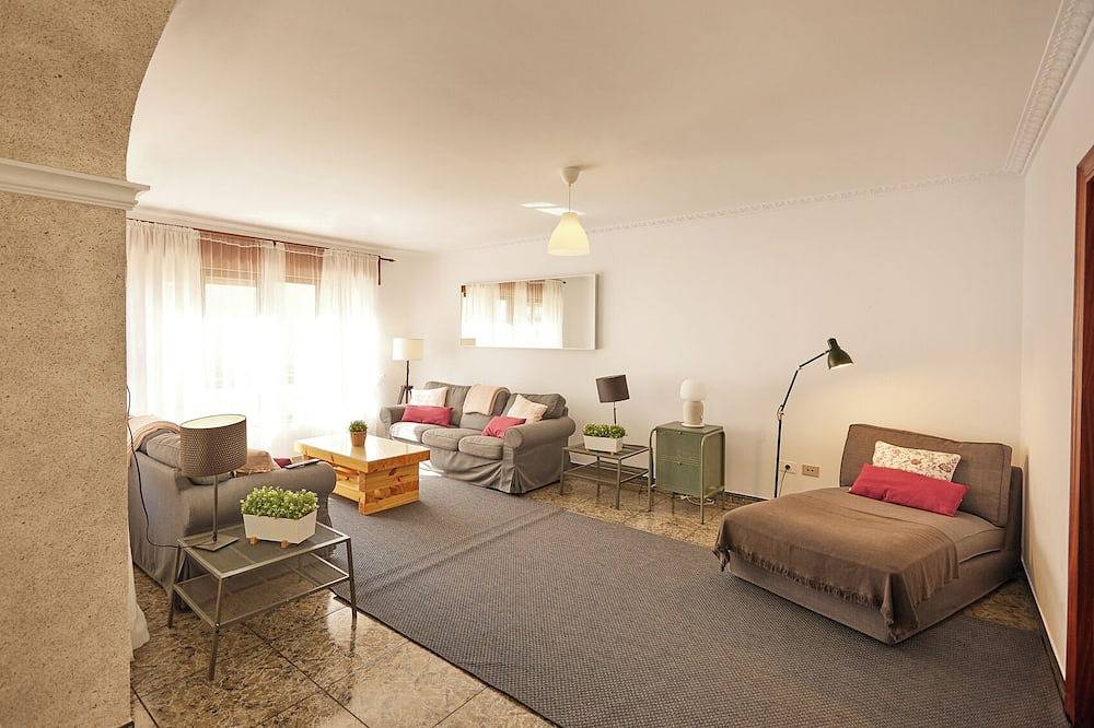 Entire apartment, Vicedo Bay View. Espacioso Alojamiento con Unas Vistas Inmejorables in O Vicedo, Galician Coast