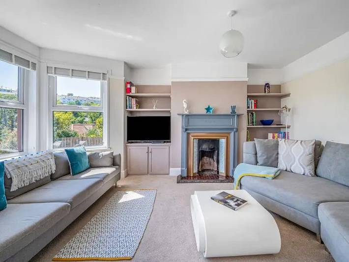 Holiday home for 8 people, with ocean view and garden, child-friendly in Mevagissey