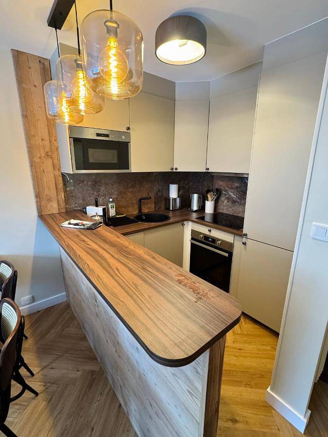 Gîte pour 6 personnes, avec vue dans Cinéma L'Aiguille - 2