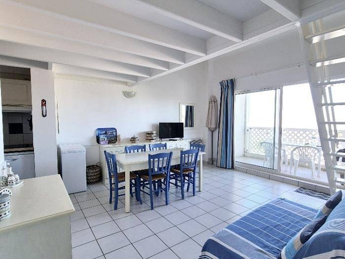 Entire holiday apartment, Apartment with sea view and private pool in Fouras, Rochefort region