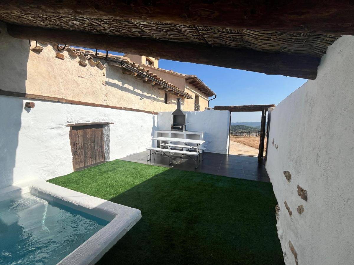 Two-Bedroom Chalet in Peñarroya de Tastavins, Provincia de Teruel