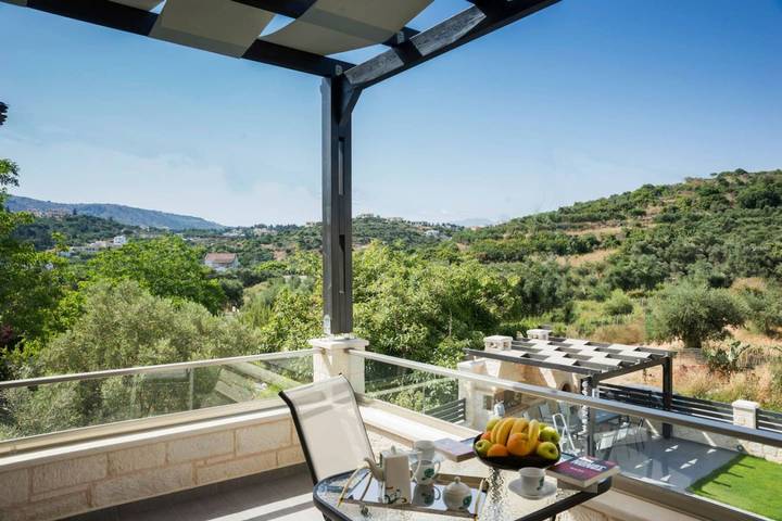 Location de vacances pour 8 personnes, avec piscine ainsi que sauna et jardin, animaux acceptés dans Almirida - 4
