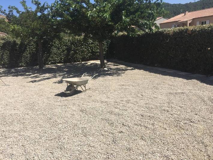 Location de vacances pour 6 personnes, avec vue ainsi que piscine et jardin, animaux acceptés à Agel - 4
