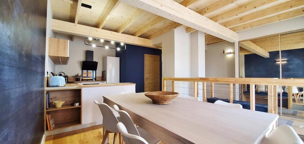 Gîte pour 9 personnes, avec Balcon et Vue dans Office De Tourisme D Embrun