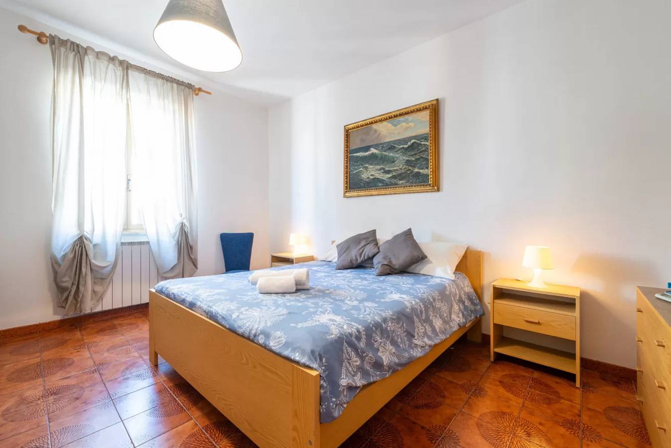 Geheel appartement, Large seaside apartment with patio in Lu Bagnu, Castelsardo