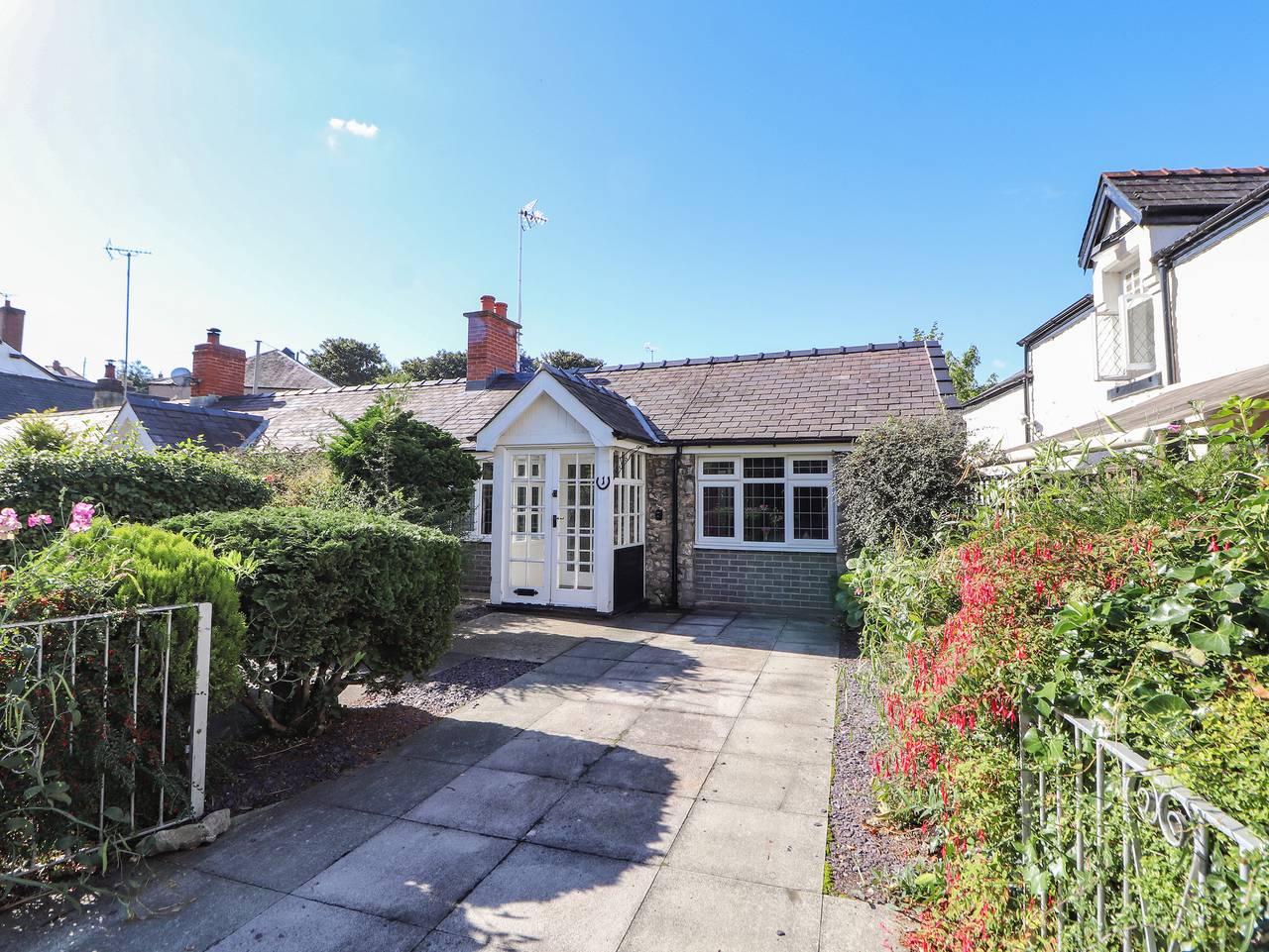 Bungalow for 4 People in Denbighshire, North-Wales