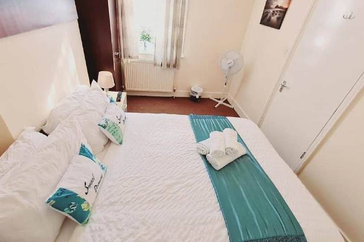 Location de vacances pour 14 personnes, avec terrasse et jardin dans Chatham (United Kingdom) - 4