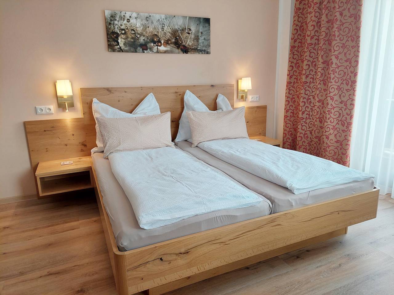 Doppelzimmer mit Balkon und Seeblick in Seeboden, Bezirk Spittal an der Drau