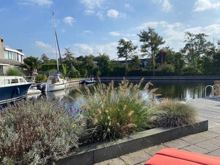 Ferienhaus für 6 Personen, mit Terrasse und Garten sowie Seeblick und Ausblick in Lemmer - 4