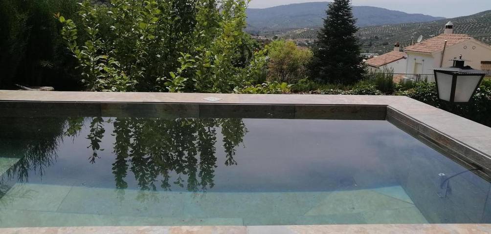 Casa rural para 8 personas, con Balcón y Terraza además de Jardín y Piscina en Valdepeñas de Jaén