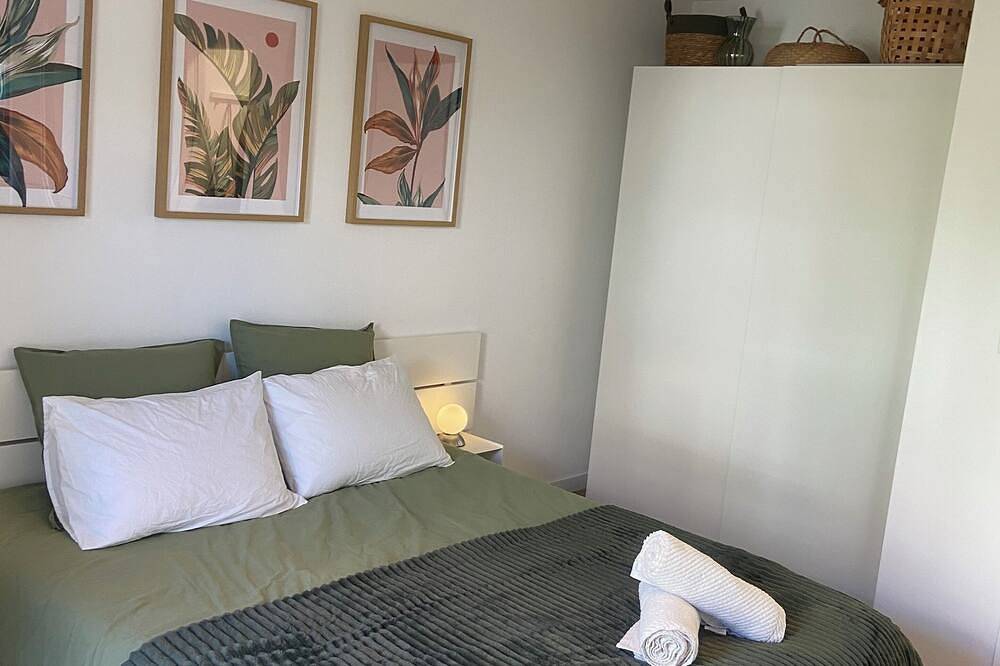 Entire apartment, Quiet, cosy Premium studio with balcony in Haguenau, Nordelsass