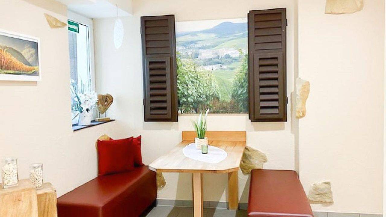 Ganze Ferienwohnung, Ferienwohnung für 2 Personen (30 m²) in Bad Neuenahr-Ahrweiler in Neuenahr, Bad Neuenahr