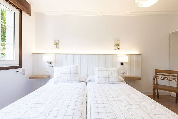 Villa Campo das Medas , en medio de la  naturaleza, con piscina privada de sal in Donas, Gondomar