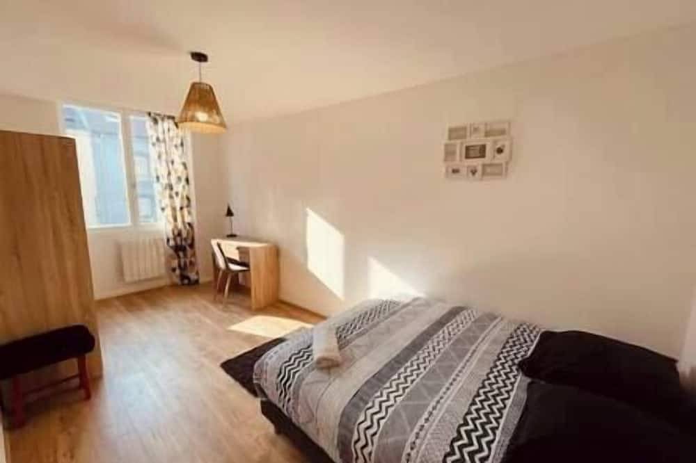 Apartamento entero, Beautiful 4-bedroom duplex apartment in Saint-Étienne, Parque Natural Regional de Pilat