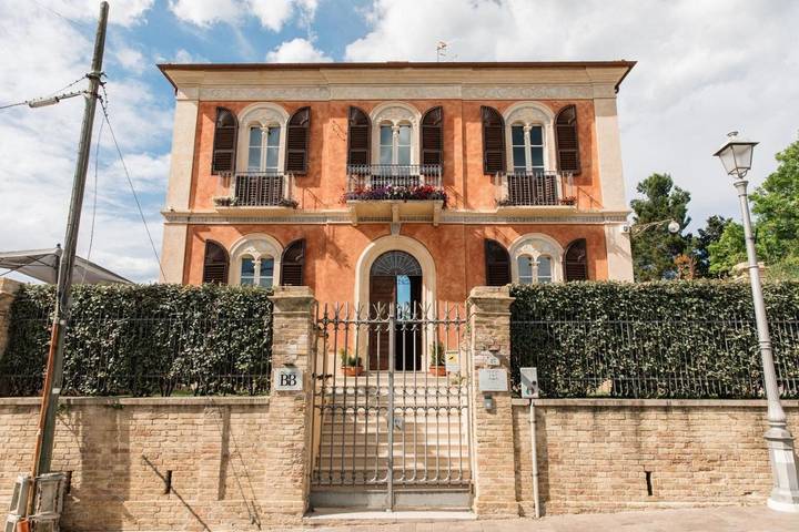 Casa vacanza per 3 persone, con piscina e giardino nonché panorama in Tortoreto Alto