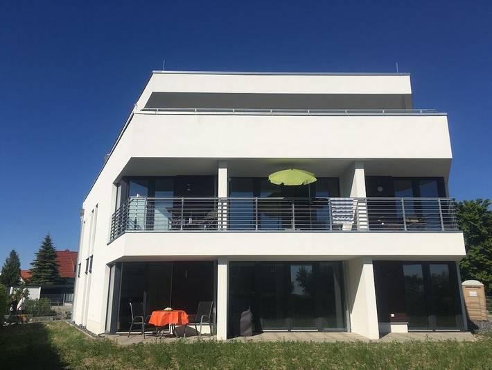 Ferienhaus für 2 Personen, mit Terrasse in Altefähr
