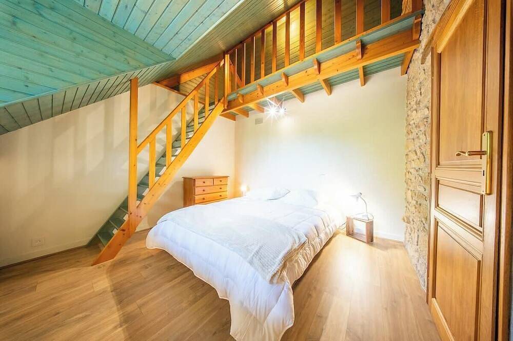 Cocon de pierre & Calme dans un hameau in Pluneret, Côte des Mégalithes