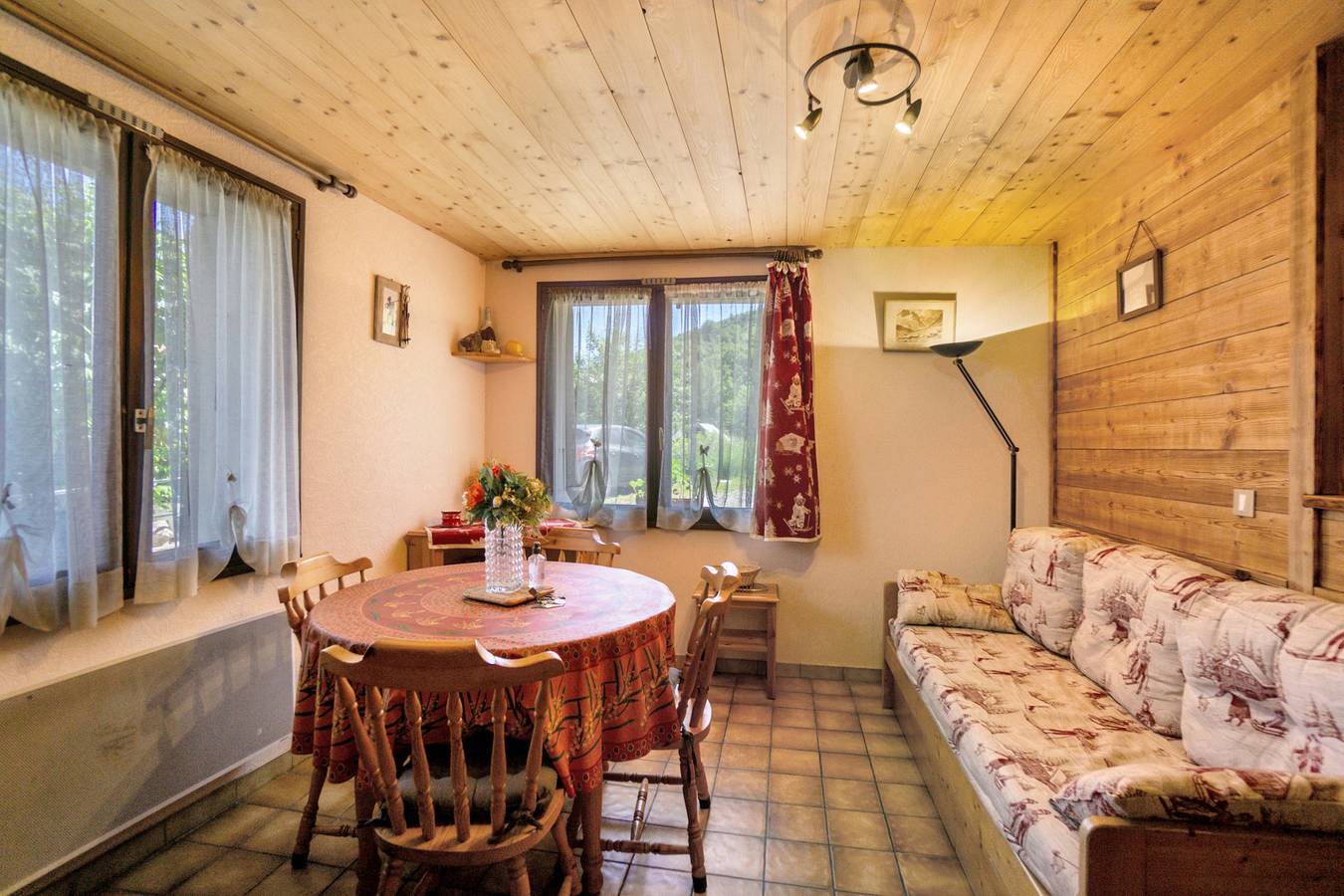 Appartement entier, Appartement 'Appartement 4p' avec vue sur les montagnes et Wi-Fi in Saint-Sorlin-d'Arves, Région de Saint-Jean-de-Maurienne