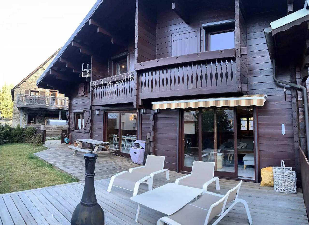 Chalet for 16 People in Vénosc, Écrins National Park