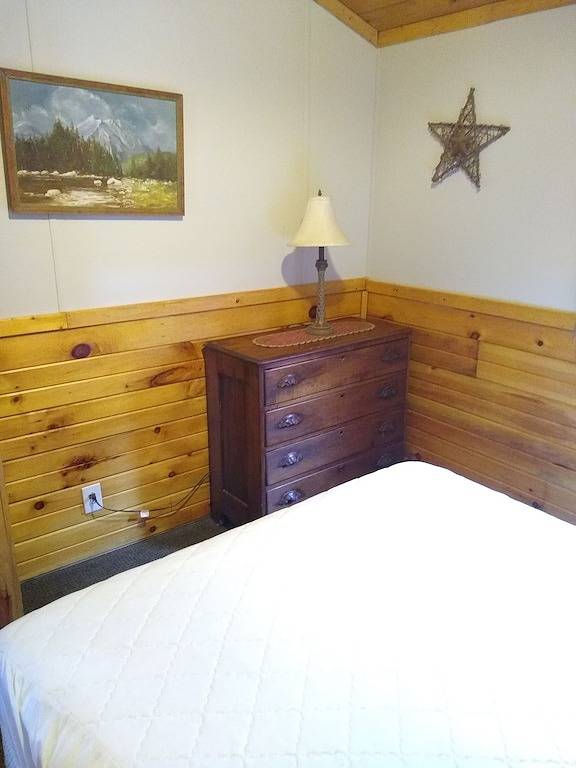 Log Cabin for 6 People in Pennsylvania, USA