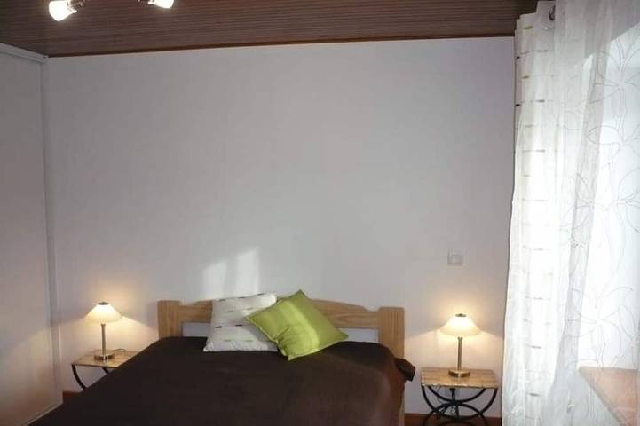 Gîte pour 5 personnes, avec jardin, animaux acceptés dans La Chambonie - 2