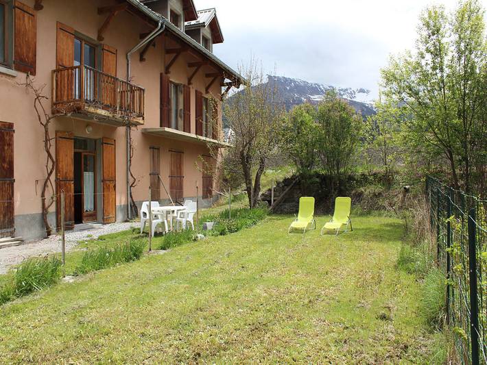 Gîte pour 6 personnes, avec Terrasse et Jardin à Jausiers