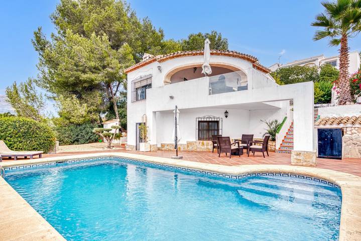 Villa per 8 persone, con Balcone e Giardino
