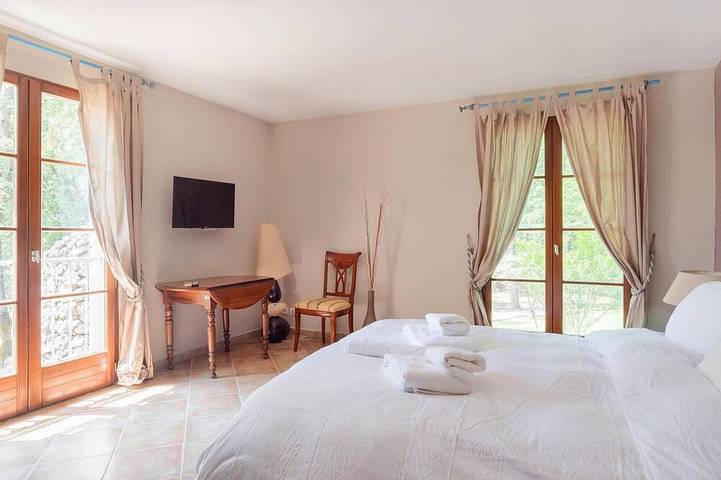 Lovely home in Saint-Maximin-la-Saint in Saint-Maximin-la-Sainte-Baume, Région de Brignoles