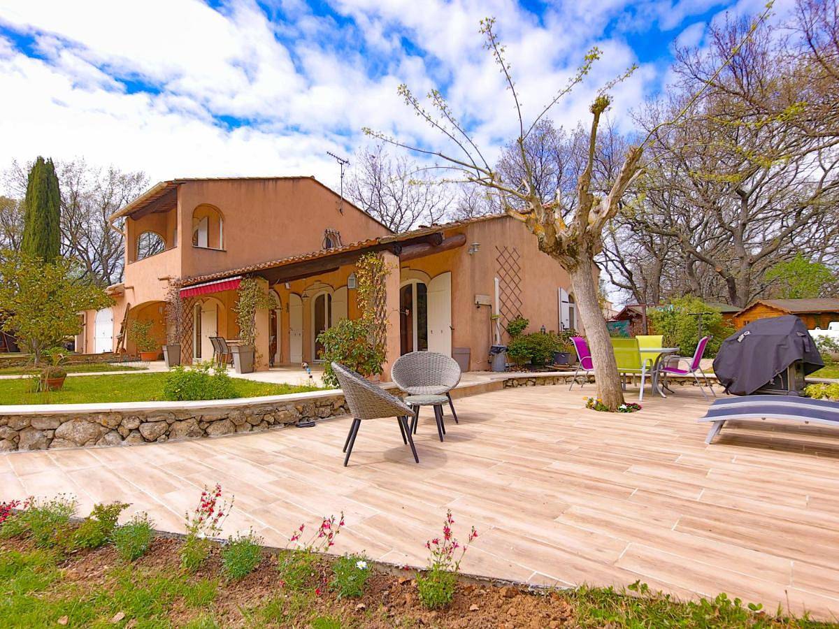 Appartement de vacances entier, Les Ecureuils in Saint-Cannat, Région d'Aix-en-Provence