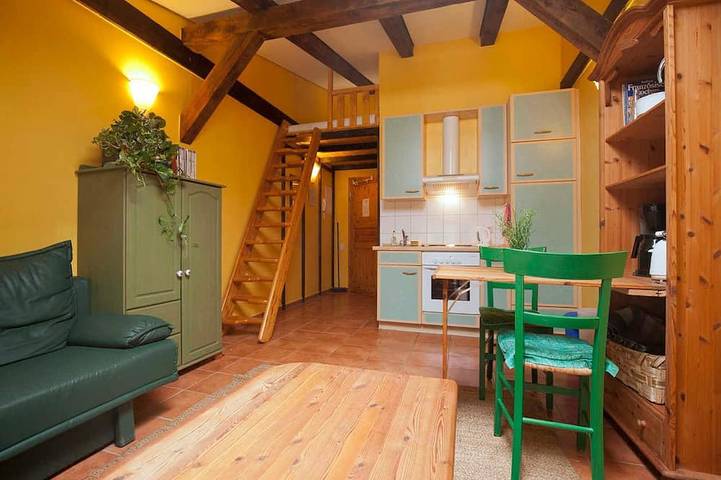Ferienhaus für 3 Personen, mit Garten und Sauna in Behren-Lübchin