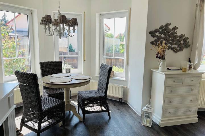 Ferienwohnung für 5 Personen, mit Terrasse und Garten in Neukieritzsch