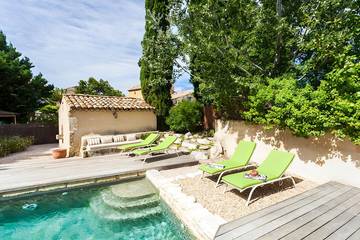 Chambre d’hôte pour 2 personnes, avec jardin et piscine à Saint-Laurent-des-Arbres