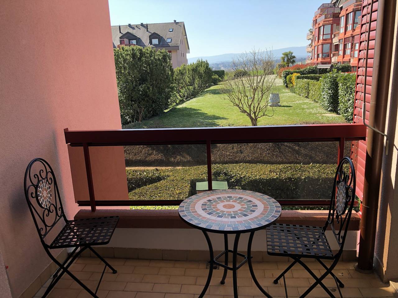 Apartamento vacacional entero, Increíble estudio en Lausana cerca de Epfl y Unil in Renges, Ecublens