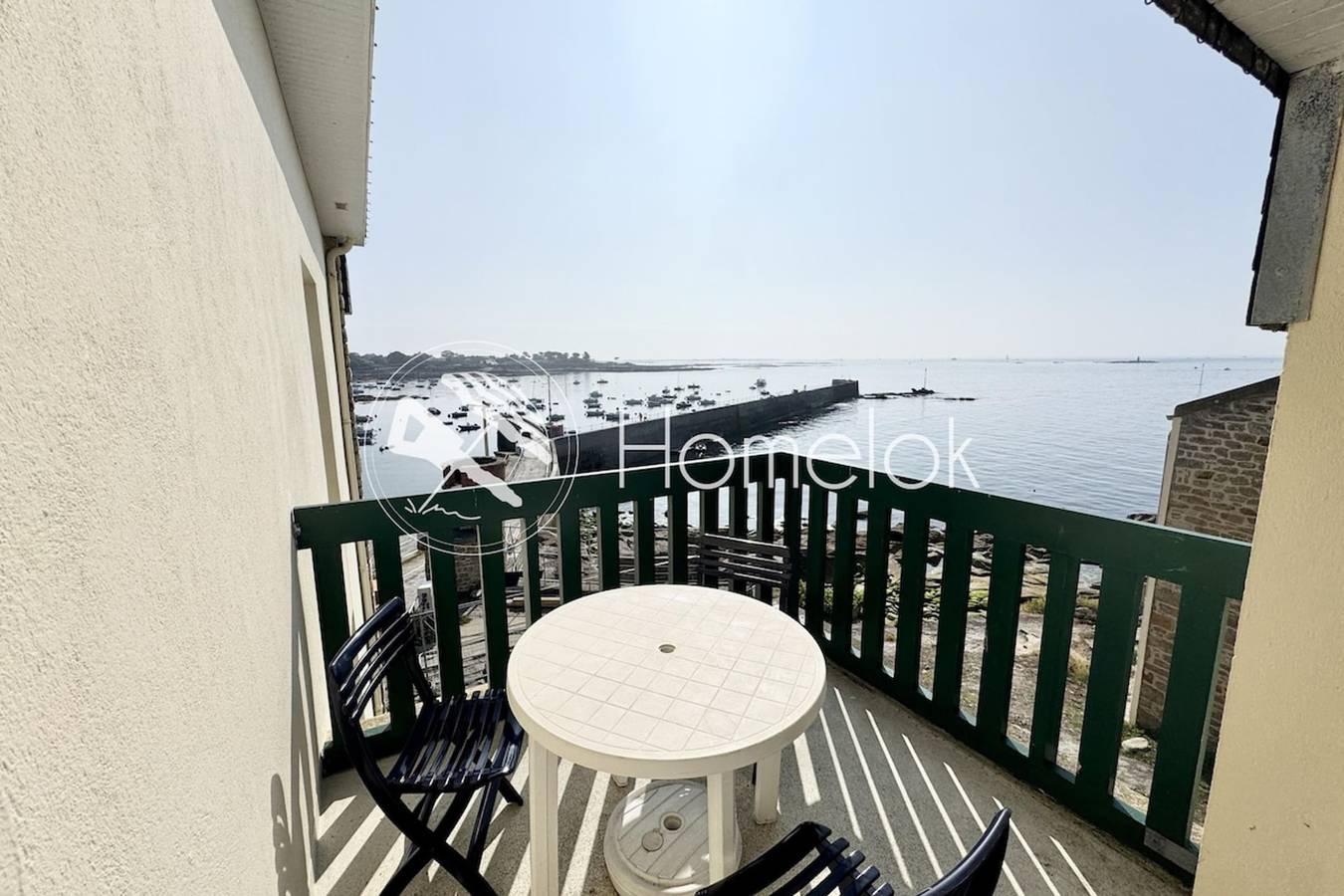 Appartement entier, Appartement idéal face mer – Tout à pied in Plage de Port Fontaine-Lomener, Ploemeur