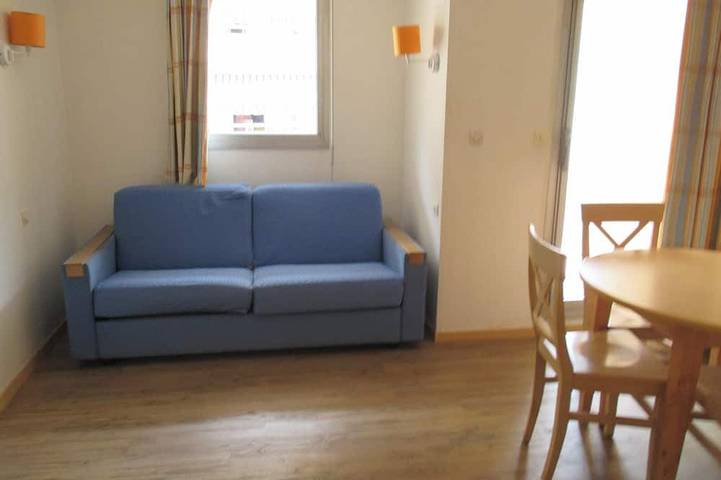 Gîte pour 4 personnes, avec Balcon dans Plage Beau Rivage Saint Raphael - 4