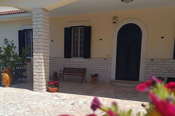 Chalet para 5 personas, con jardín, Se admiten mascotas - 1