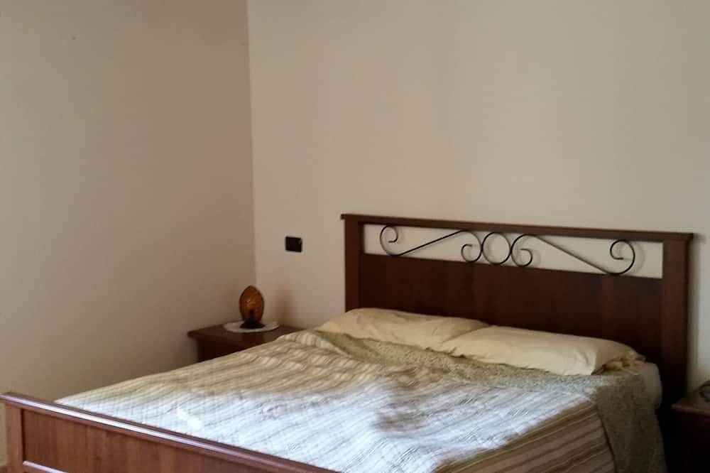 Het overzicht (Palazzo end '700 in de heuvels van Le Marche) in Cingoli, Provincie Macerata