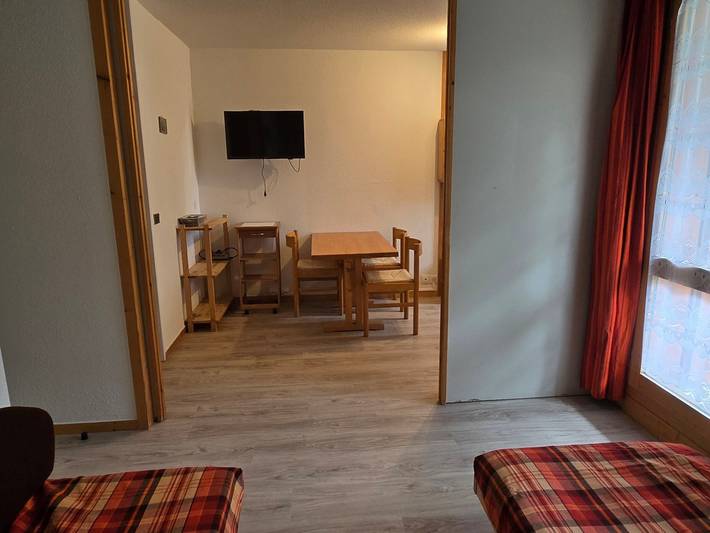 Gîte pour 3 personnes, avec terrasse à Bellentre - 2