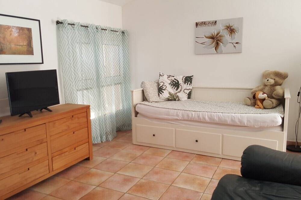 Apartamento entero, Piso / apartamento - Cazouls-les-Béziers in Cazouls-lès-Béziers, Region de Béziers