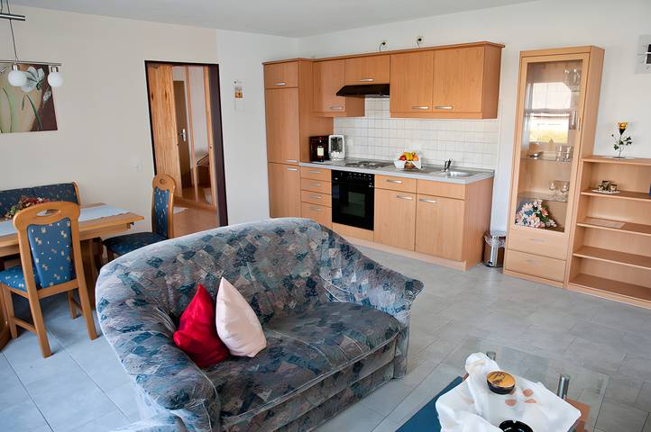 Ferienwohnung für 6 Personen, mit Balkon in Usseln - 2