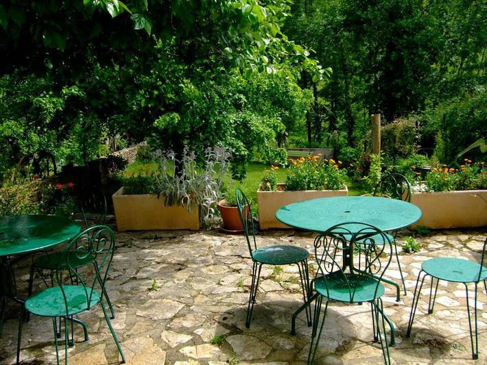 Location de vacances pour 9 personnes, avec jardin ainsi que terrasse et vue à Saint-Jean-de-Paracol - 3
